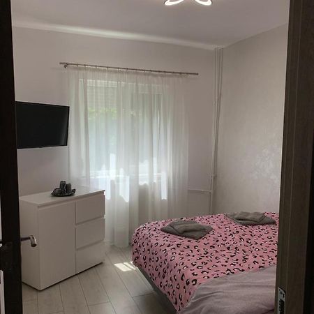 Apartament Regim Hotelier Oradea Eksteriør billede